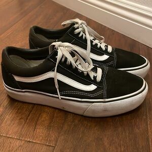 Old Skool Low Top Vans Black and White Sz 9.5